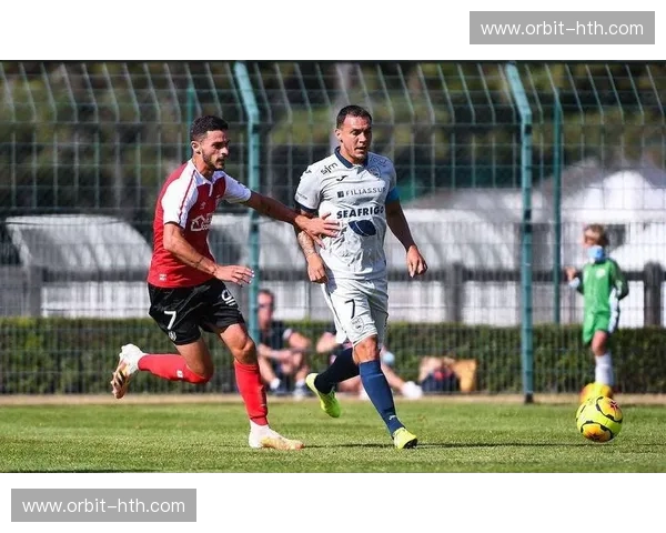 拉瓦勒的决战:兰斯能否撼动“主场龙”? 拉瓦勒的决战:兰斯能否撼动“主场龙”?